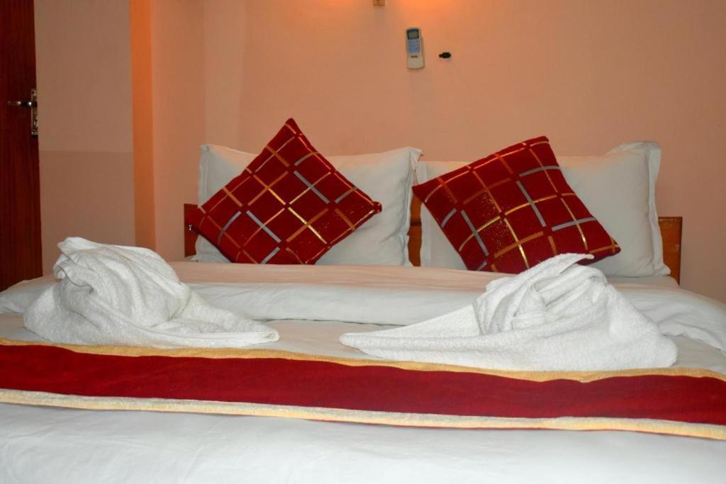 Festoon Hotel Катманду Экстерьер фото