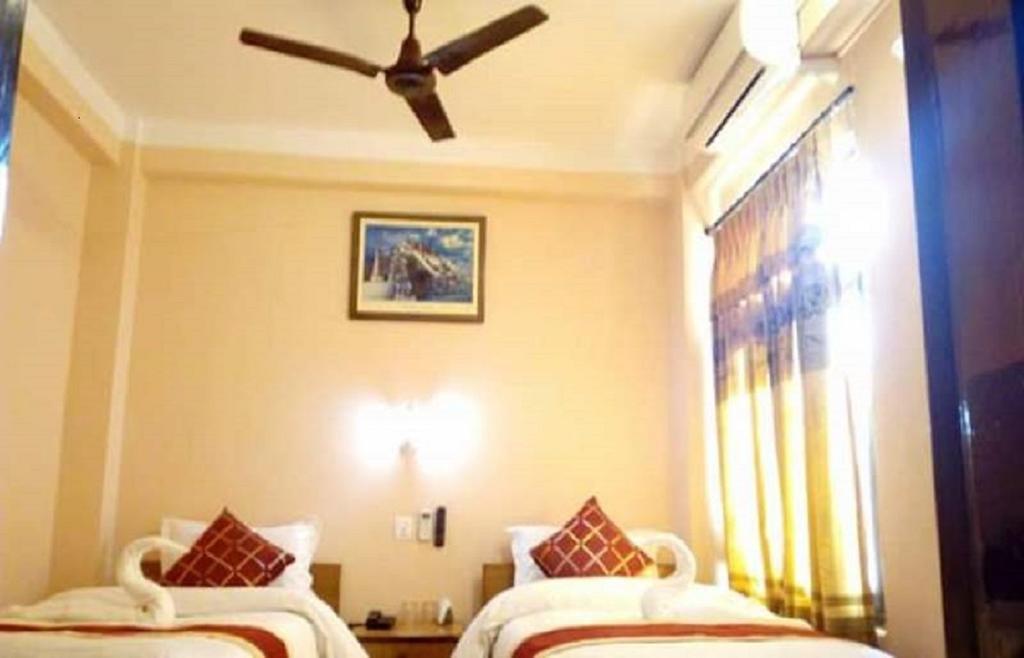 Festoon Hotel Катманду Экстерьер фото