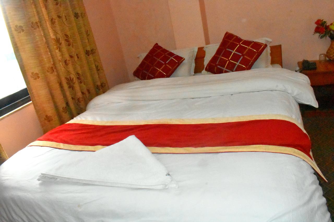 Festoon Hotel Катманду Номер фото