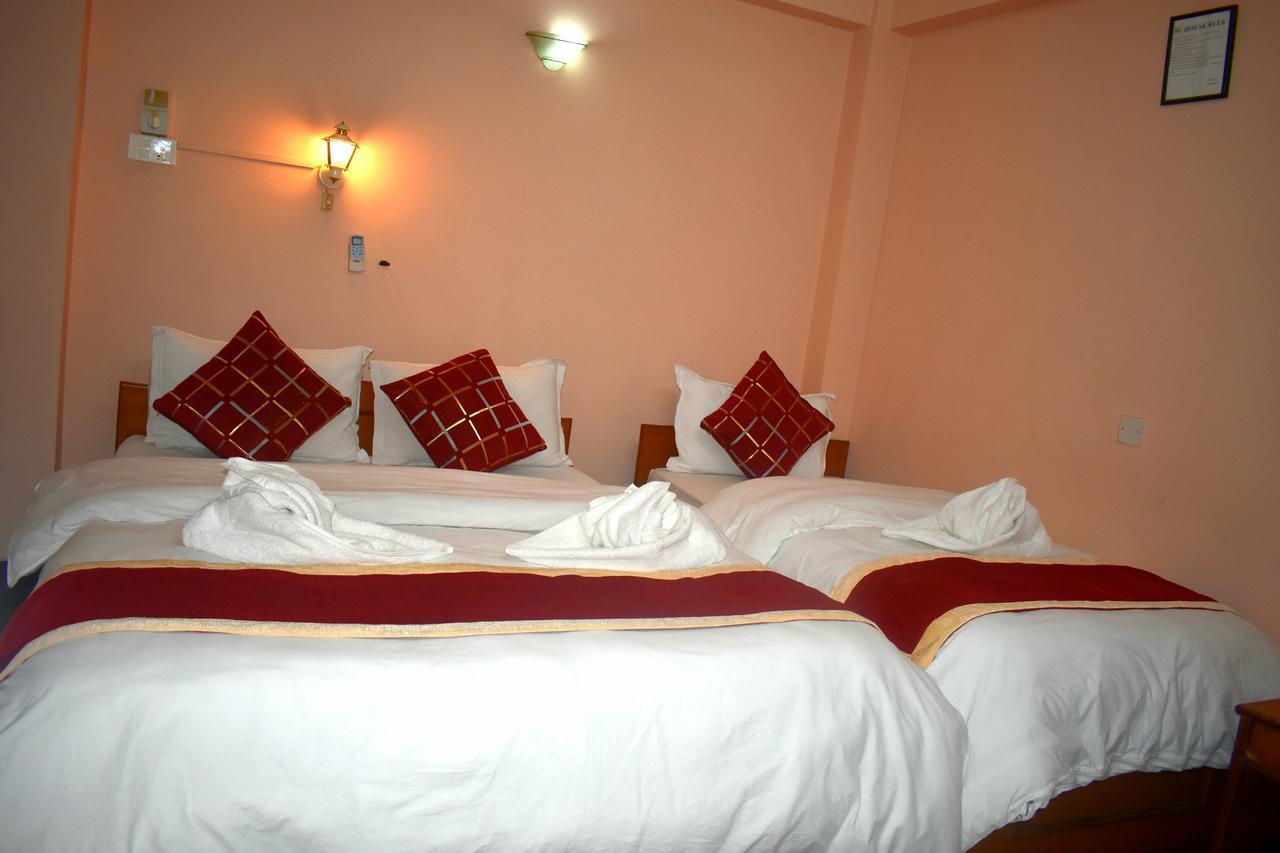 Festoon Hotel Катманду Номер фото