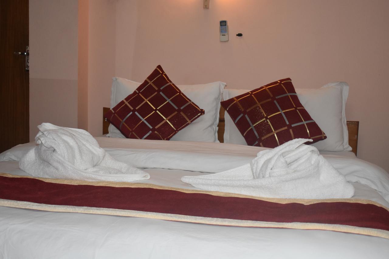 Festoon Hotel Катманду Экстерьер фото
