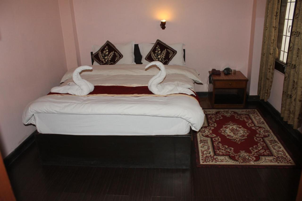 Festoon Hotel Катманду Экстерьер фото