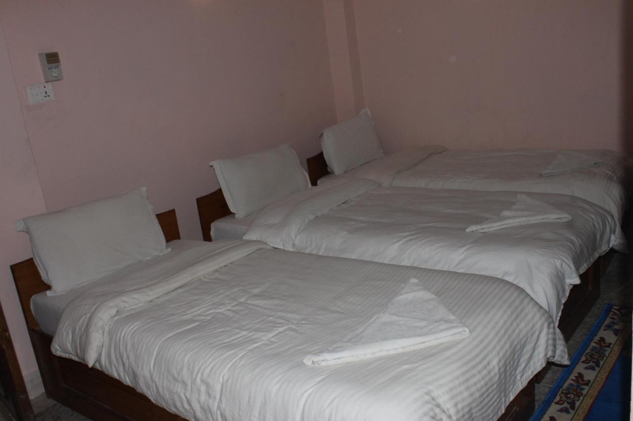 Festoon Hotel Катманду Экстерьер фото