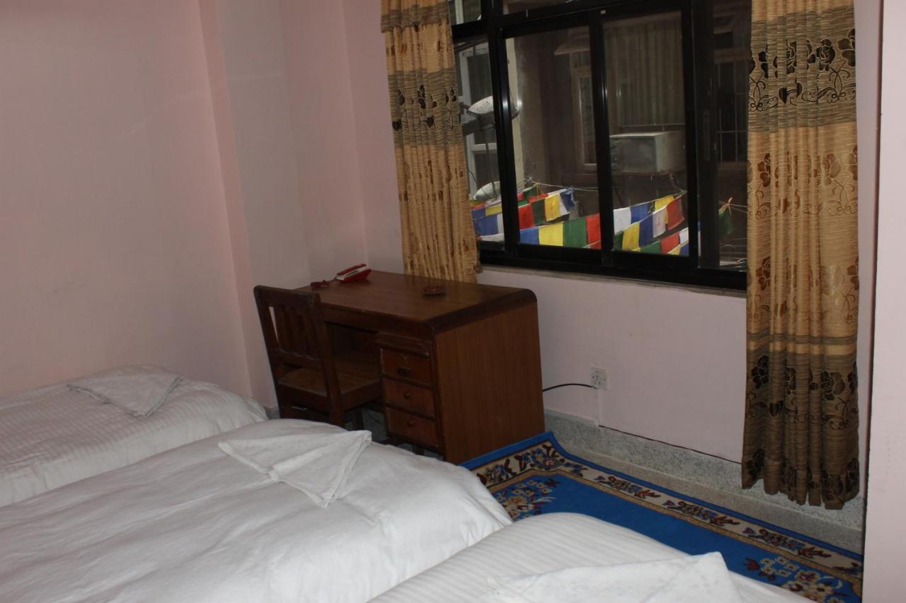 Festoon Hotel Катманду Экстерьер фото