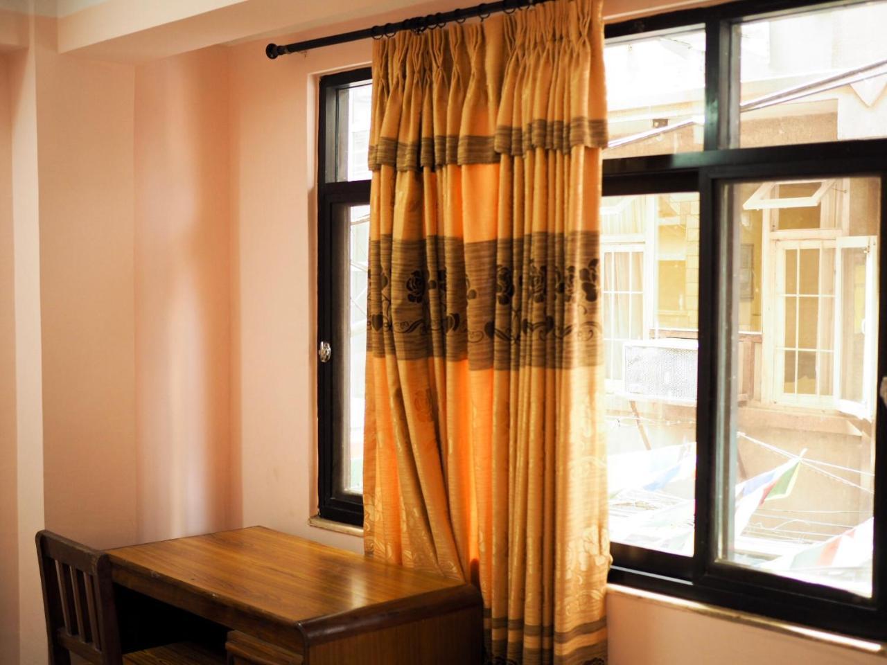 Festoon Hotel Катманду Экстерьер фото